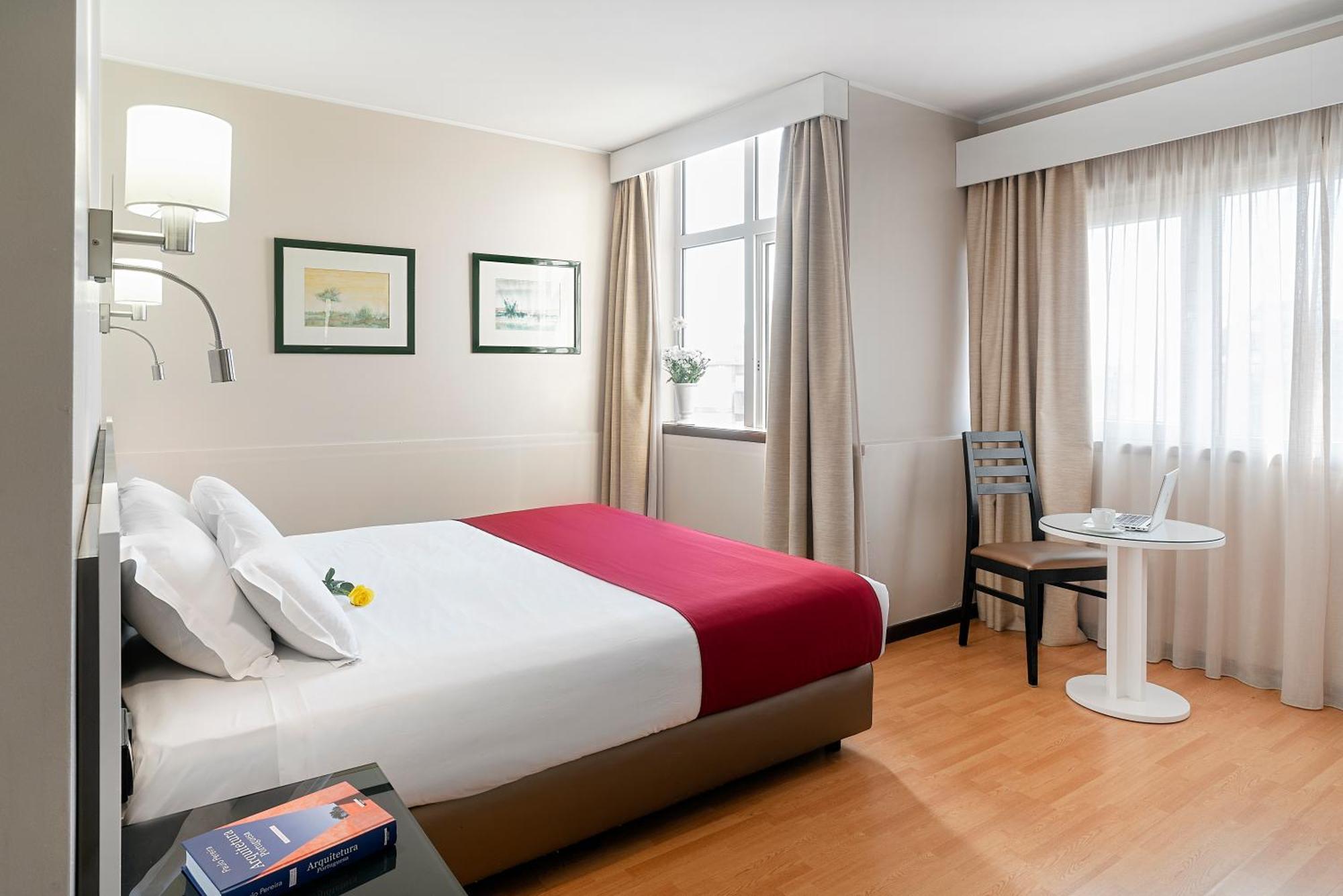 Hotel Amadeos - Matosinhos - Porto מראה חיצוני תמונה